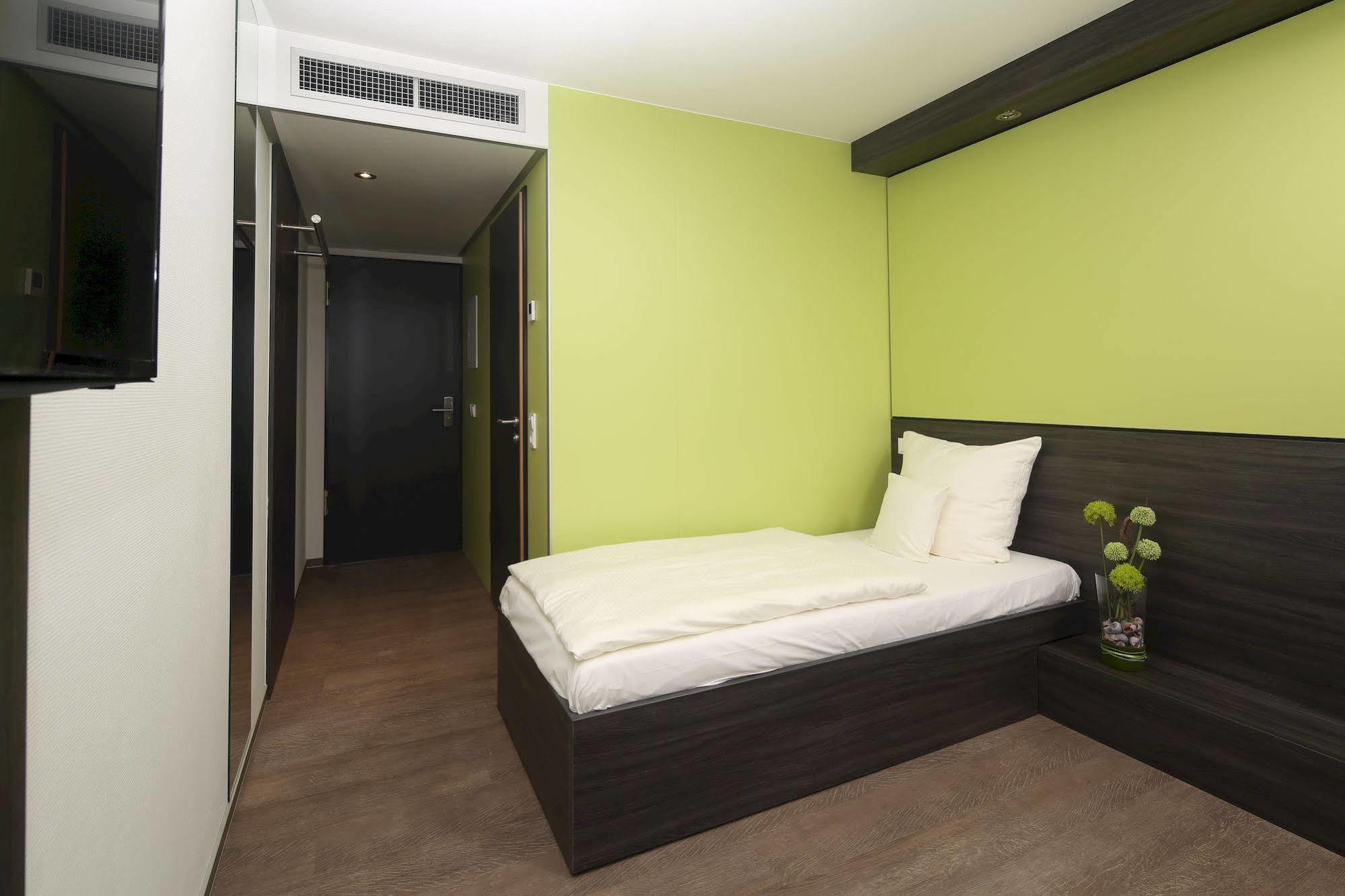 Economy-Hotel Ulm Exterior photo